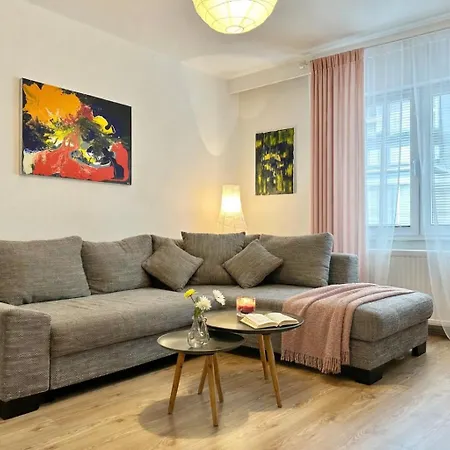 Апартаменты Vajagic 1 - Apartment 4 Pers, 60 Qm, Eg, Messe, Uni Klinik *