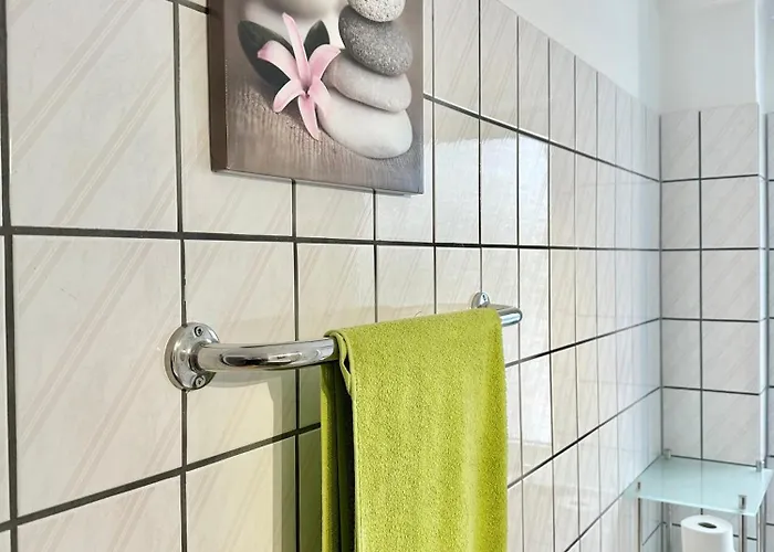 Vajagic Mit Gartenlounge! Messe, Klinikum, Krupp Krankenhaus 埃森